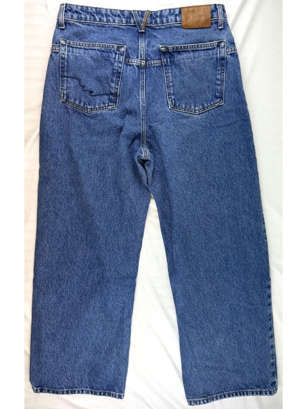 WE THE FREE Wide Leg Crop Jeans Sz 29 Baggy Button Fly Boho - Picture 2 of 10